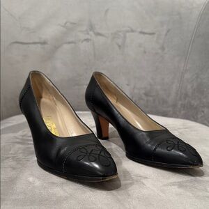 Salvatore Ferragamo Women's Black Courts Almond Toe